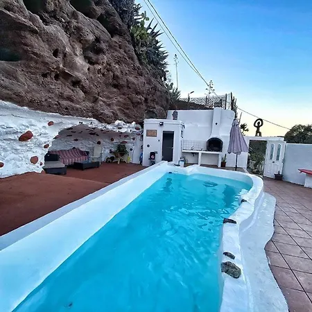 Casas Cuevas Tecen * Valsequillo de Gran Canaria