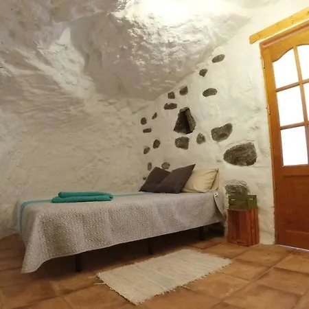 Casas Cuevas Tecen * Valsequillo de Gran Canaria